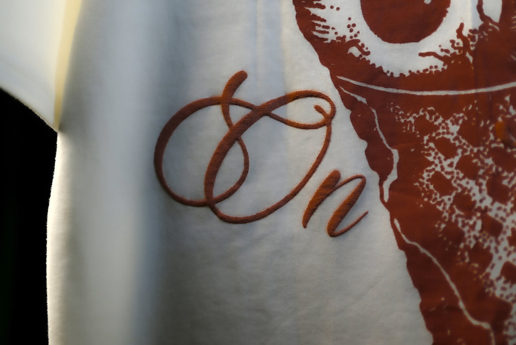 IVORY WHITE EYESCREAM T-SHIRT